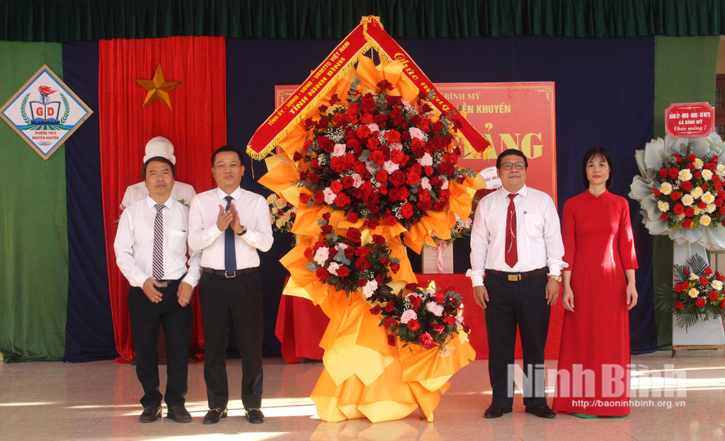 Trường THCS Nguyễn Khuyến khai giảng năm học mới
